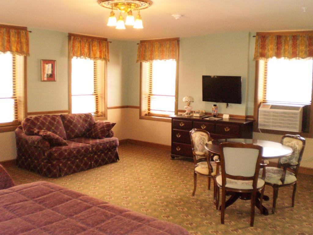 Hotel Millersburg Room photo